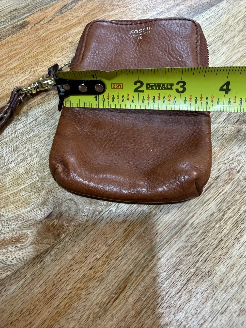 Cigarette Pack Wristlet Fossil Leather Card Wallet  Description: